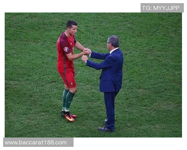 琼斯怒斥现状呼吁团结奋战绝不能再沉默等待