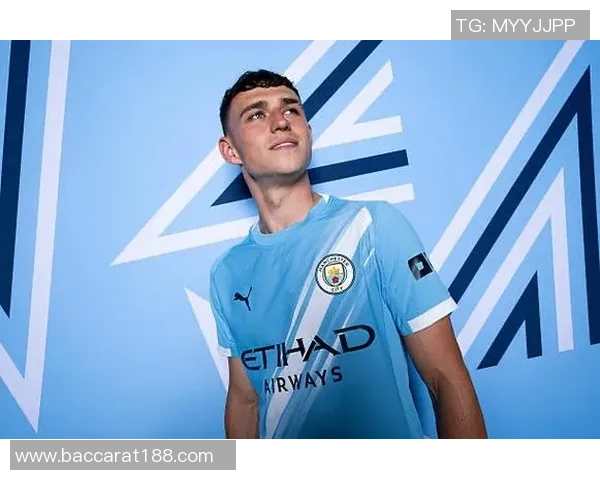 本周欧冠最佳阵容揭晓奥斯梅恩梅里诺福登丹伯恩领衔出战