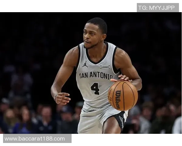 哈珀在本场比赛中表现出色荣膺最佳后卫超越费尔斯卡斯尔和福克斯