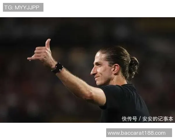 弗拉门戈主帅费利佩路易斯谈续约计划并表达回归欧洲执教愿望